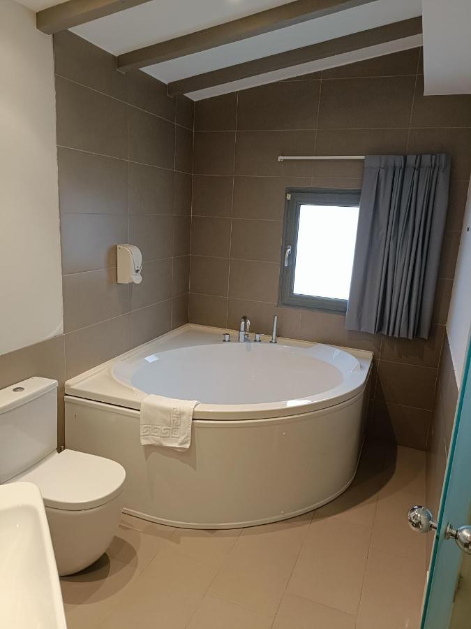 Ardigales 11 Hotel Castro Urdiales Luaran gambar